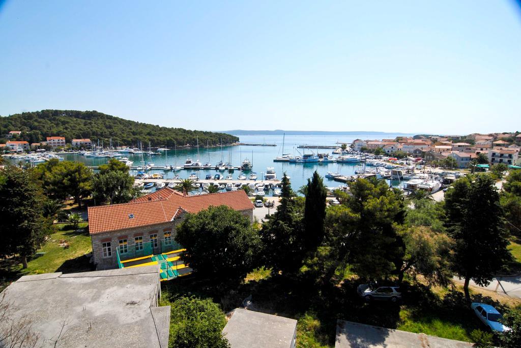 Apartments Lonic Kukljica Dış mekan fotoğraf
