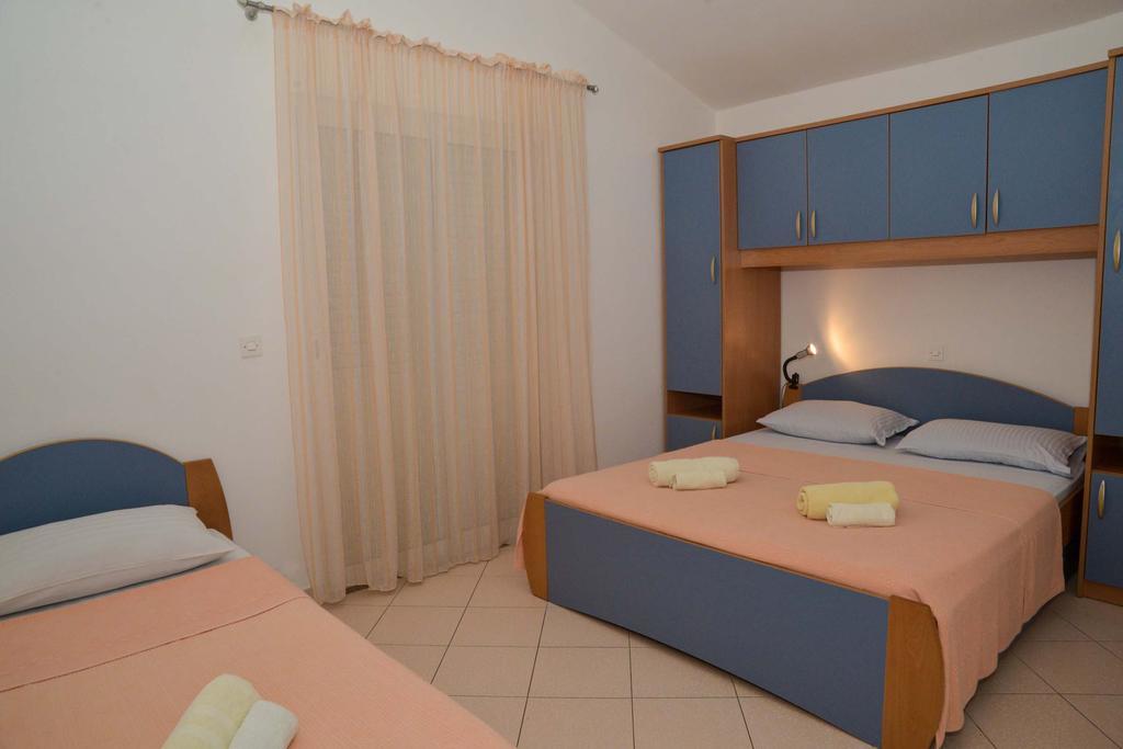 Apartments Lonic Kukljica Dış mekan fotoğraf