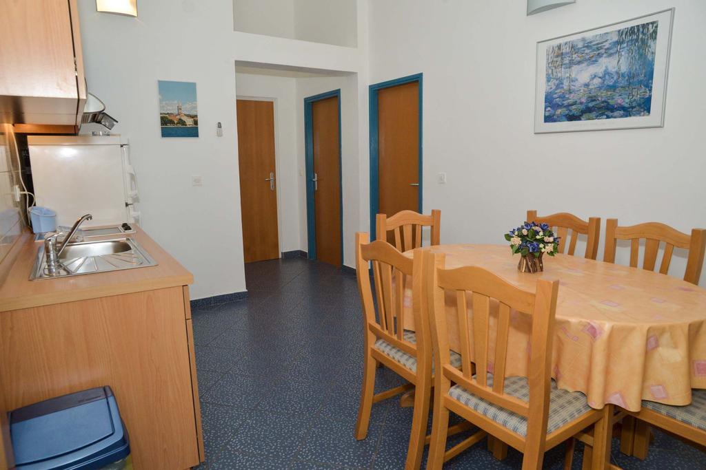 Apartments Lonic Kukljica Dış mekan fotoğraf