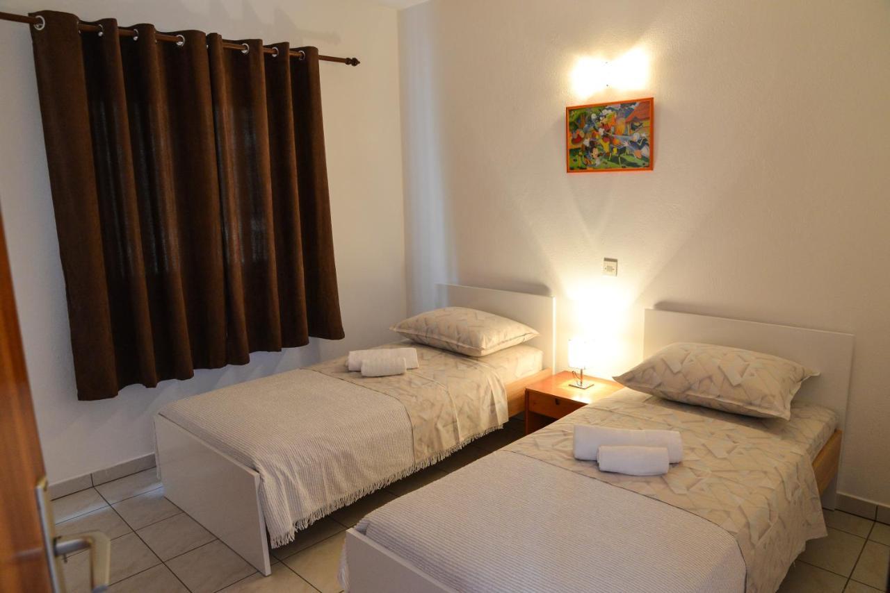 Apartments Lonic Kukljica Dış mekan fotoğraf